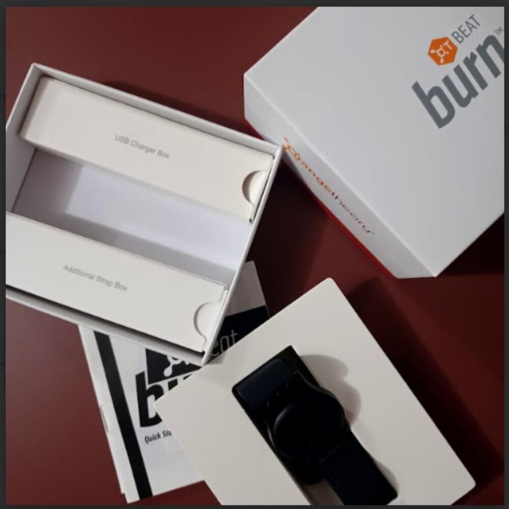 ⁣⁣⁣⁣  Orange Theory OT Beat Burn 5.0  Rate Monitor With Box, Cable, Booklet